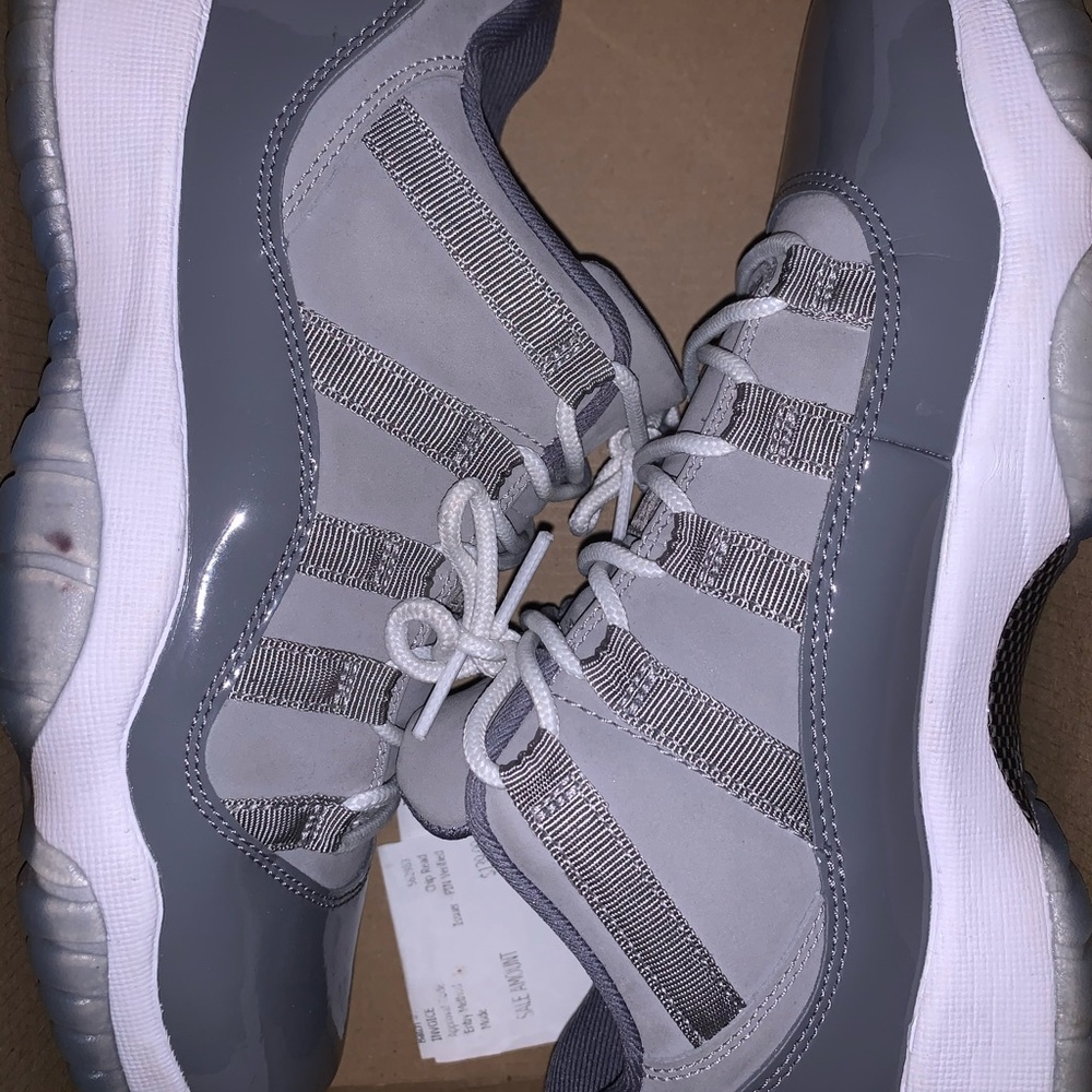Retro 11’s low.